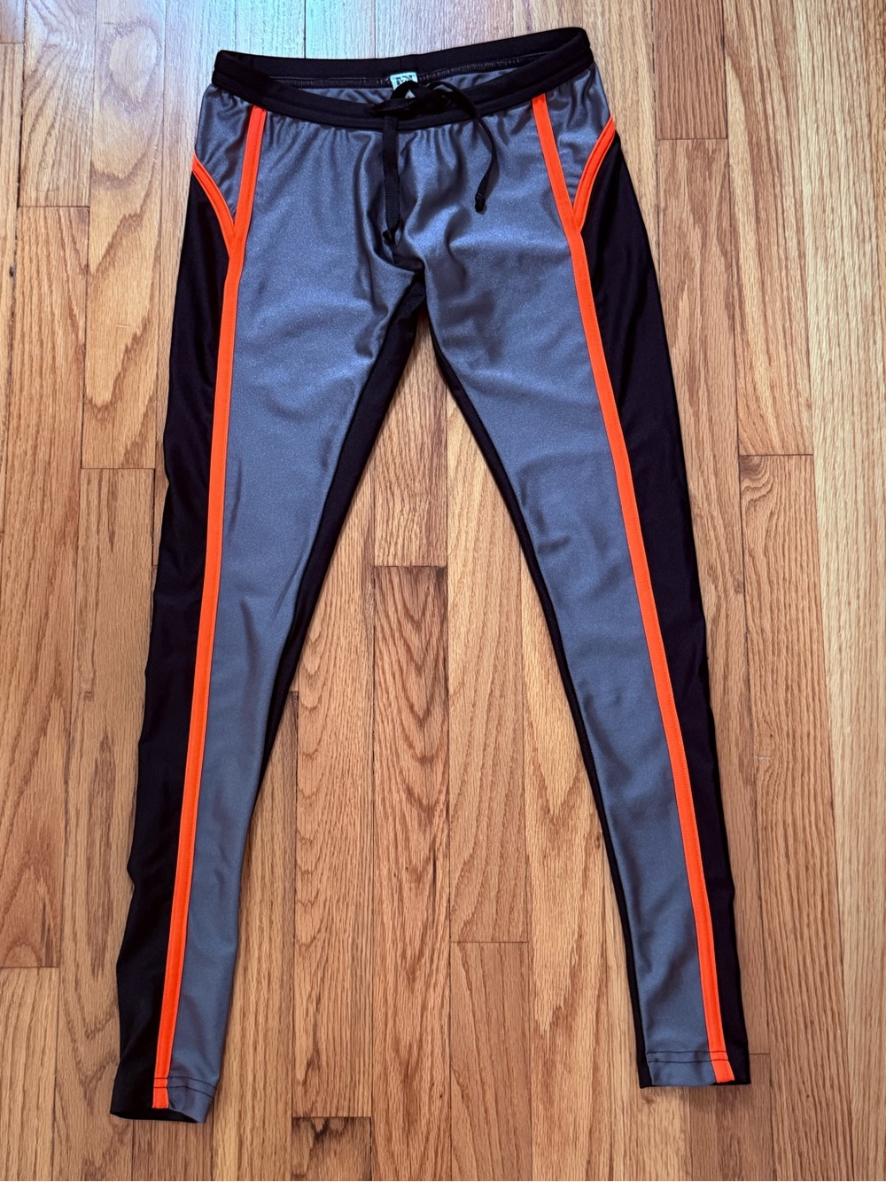 NWOT N2N Stealth Sport Runner Tights with Built-in Pouch - Size S